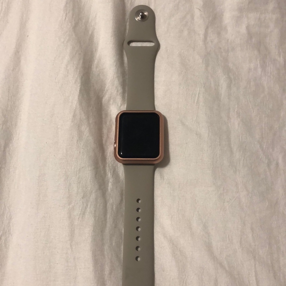 💕🌸SERIES 2 APPLE WATCH🌸💕